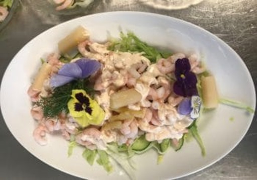 48e6d49a60f34b00ada1c3f65f296761stor20tallerken20med20rejer350x2451