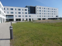 Fremtidens Plejehjem ligger på Aalborgs solside lige ned til Limfjorden.